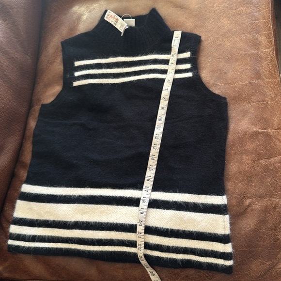 Talbots wool and angora Black and White Striped Sleeveless mock Turtleneck L - Picture 9 of 11